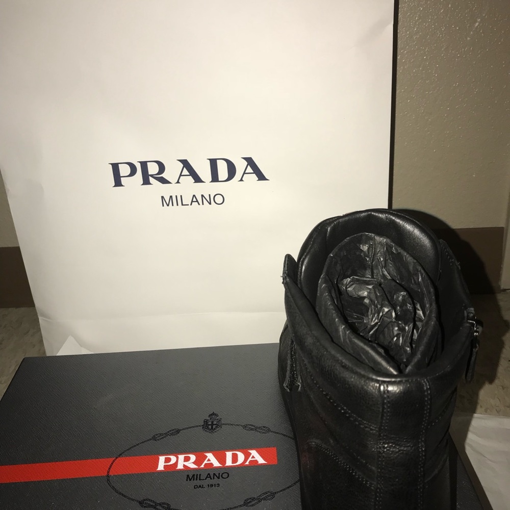 Mens Prada Luxury Black Leather High Top. - Picture 8 of 8